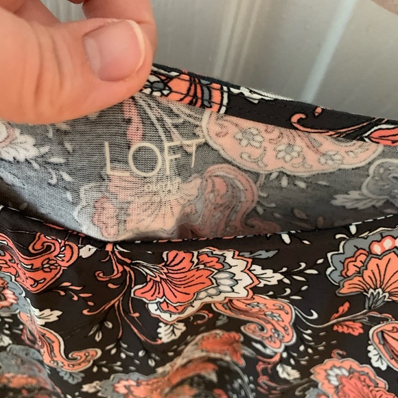 Pretty Paisley/Floral Blouse from LOFT - Picture 3 of 5